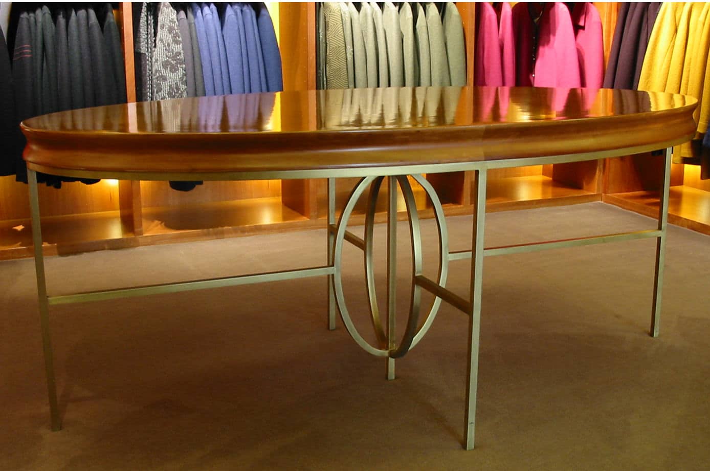 Custom display table for retail | Rodman Paul Architects
