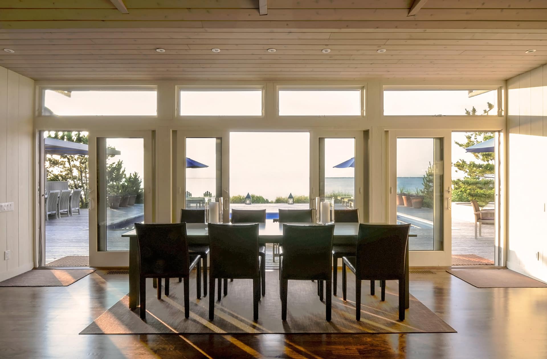 Dining room, Shore Walk Beach Home, Fire Island Pines | Rodman Paul Architects